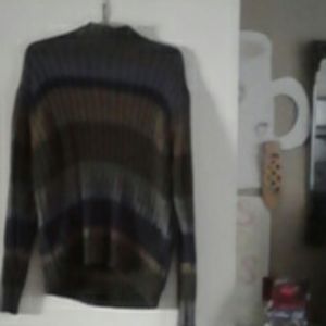 Multi stripped sweater